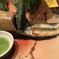 料理や 森川 - 若鮎竹筒焼き