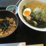 ファミリーレストランe'f - オホーツク干貝柱塩ラーメン＆特製醤ライス丼セット1080円