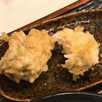 うどん 丸香 - 【2018年07月】かしわ天＠260円のアップ、片方半分食べちゃった(笑)。