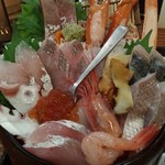 軍ちゃん - 海鮮丼（上）