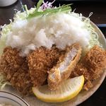 おいしんぼ - おろしひれかつ定食1,390円…大根おろしがてんこ盛り！