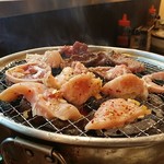 ホルモン焼道場 蔵 - 塩ホルモンです