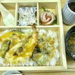 Uogashi Kappou Sen - 天丼¥1000(税込)