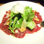 ワインクラブ・ラ・タブレ - 馬肉のカルパッチョ1400円-あぁ久々の生肉、旨い