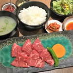 Sumibi Yakiniku Rishin - ロースランチ