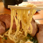 俺のラーメン あっぱれ屋 - 麺リフトアップ