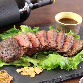 猛烈な美味しさに心震える！肉好きが食べるべき、肉が此処に。