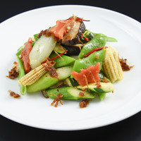 自家製XO醤と季節のいろいろ野菜炒め　