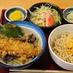 Teuchi Soba Udon Ayame - 彩め ＠本蓮沼 ランチ 海老天丼とそばセット 税込950円 冷たいそばで、ご飯はかな～り少な目でお願い