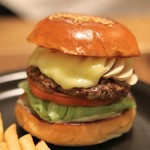 REDS’ BURGER STORE - 