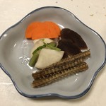 鰻はし本 - 骨せんべいとお漬物