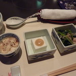 梅の花 - 嶺岡豆腐　お浸し　湯葉煮