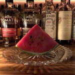 ジョシーズウェル - 高価な皿に西瓜