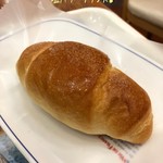 VIE DE FRANCE - モーニングセットDセット(330円)でアイスコーヒーとヨーグルト♪
                        塩バターフランスは温めてくれていて、バターの香りも良く美味しい！
                        アイスコーヒーもたっぷりの量、ヨーグルトも少し甘めだけどヘルシィ♪