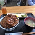 Butafuku - ミックス飯大肉増し大？