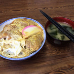 住よし料理店 - かつ丼800円