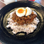 ラフ&タフ コーヒースタンド - ひよこ豆のキーマカレー