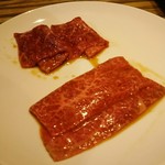 本気焼肉 肉とめし 肉寿司 - 