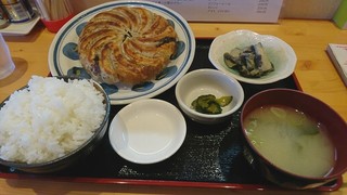 Hajime Shokudou - 手作り餃子定食12個