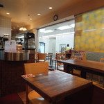 パパラギ - 店内の様子　この辺りは禁煙席