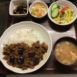 Masu kame - 牛肉のキーマカレー