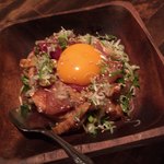 バンビーノ - 口でとろける地鶏タタキユッケ