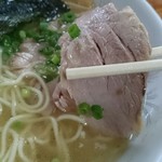 伊達屋 - チャーシューはホロホロの柔らかさ。