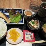 駅膳 - さけ定食　税込500円(2018.07月)