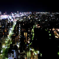 レストラン＆バー Level 36 - お店のほとんど全ての席から、言葉を失う夜景が見られます。トイレからの夜景も凄いですよ!!