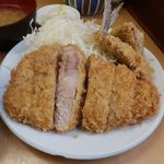 とんかつ山家 - 上ロースかつ定食とあじフライ