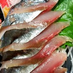 おさしみ本舗 - 広島産　釣りあじ