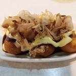 ハムカツ神社 - カリカリたこ焼き　小さめ6個