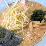 ラーメンショップ - ネギみそラーメン（中）