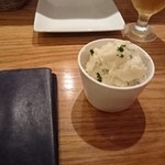 Le Comptoir de シャンパン食堂 - ポテサラ