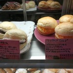 セシュエット - 冷蔵コーナーのフォカッチャサンドは、人気の卵サンドGOLDや、珍しい塩あんこ生クリームなど