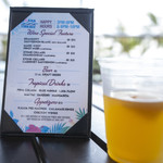 Waikiki Beach Marriott Resort & Spa - ハッピーアワーメニューとブルームーン。