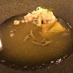 Kyo gastronomy KOZO - 冬瓜と焼きなすの冷製スープ 魚ソーメンと蓴菜と焼きハモ添え 梅肉ムース液体窒素仕上げ