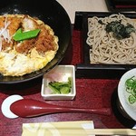 花旬庵 - カツ丼とそばセット