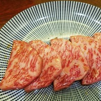 焼肉家 KAZU 神楽坂 - カルビ