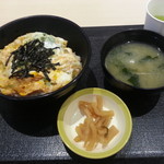 松のや - 玉子丼　290円