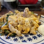 灯 - ゴーヤチャンプルー