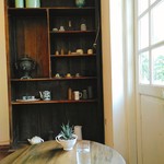 ESSIE Tearoom&Bistro - 