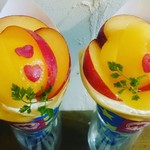 クレープリー チロル - 南アルプス藤本農園の高級すもも貴陽クレープ￥1500