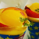 クレープリー チロル - 南アルプス藤本農園の高級すもも貴陽クレープ￥1500