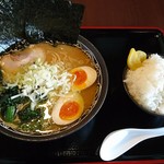 一食堂 麺屋神鶏 - 豚骨醤油ラーメン＋海苔増し＋小ライス