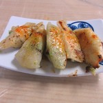 一寸軒 - 餃子　　　２００円