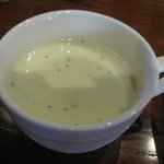 タベルナ ポローネ - ジャガイモの冷製スープ
