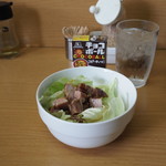 栄家 - キャベチャー60円