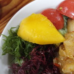 なにや - マンゴーon冷やし中華