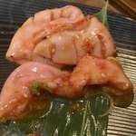 炭火焼肉 ぐら - これが「コブクロ」…かな？